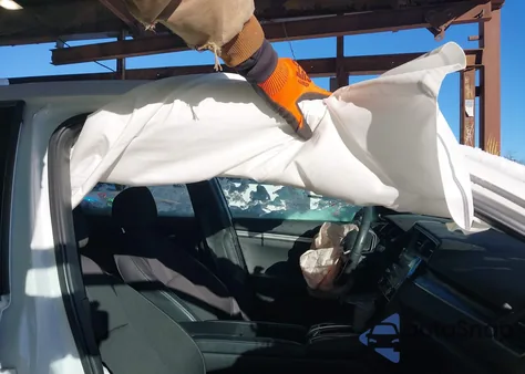 2019 Honda Civic Sport z USA, uszkodzony, nr VIN 2HGFC2F85KH586950